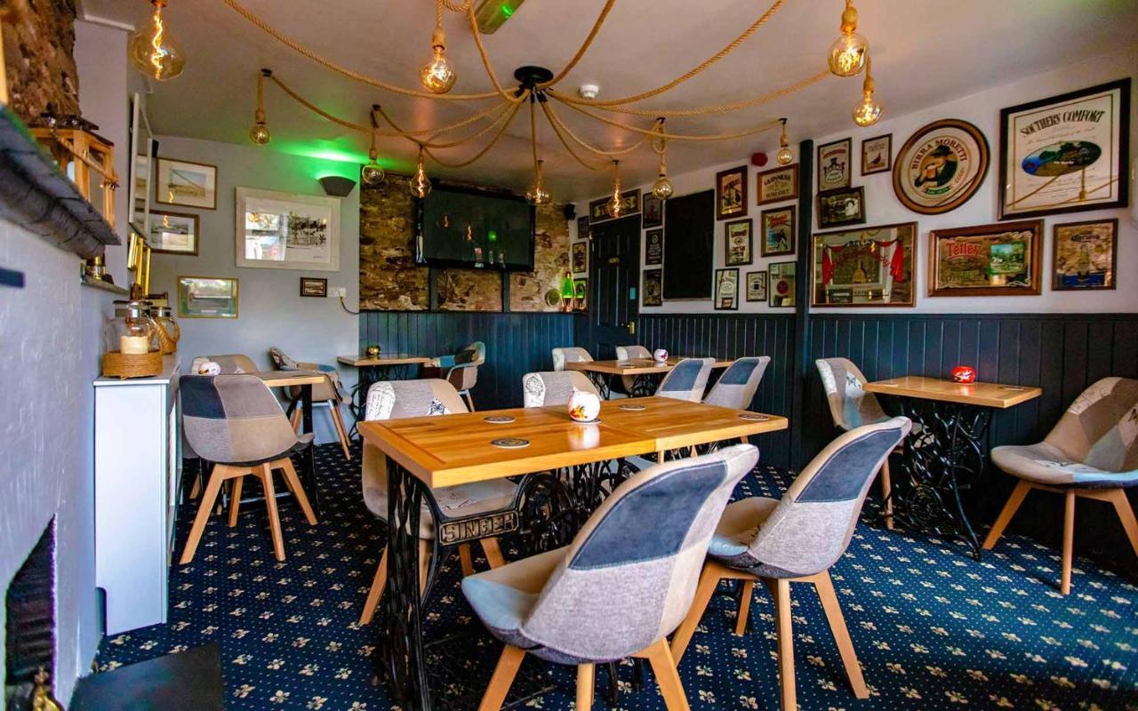 The Ship In Dock Inn Dartmouth Exterior foto