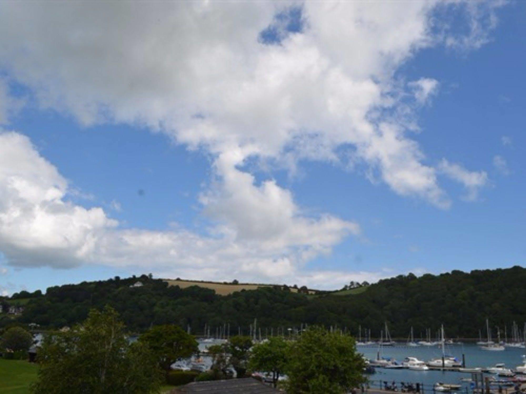 The Ship In Dock Inn Dartmouth Exterior foto